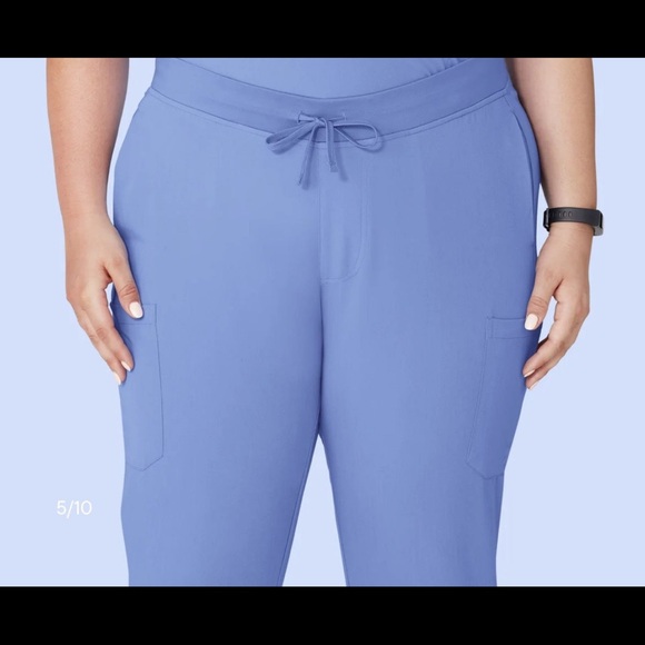 NWT - Mandala Scrub Set - Medium - Coastline Blue - Picture 5 of 6